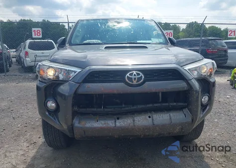 2018 Toyota 4Runner Trd Off Road z USA, uszkodzony, nr VIN JTEBU5JR7J5493201